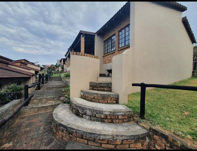 3 BEDROOM TOWNHOUSE FOR SALE IN PUMULA